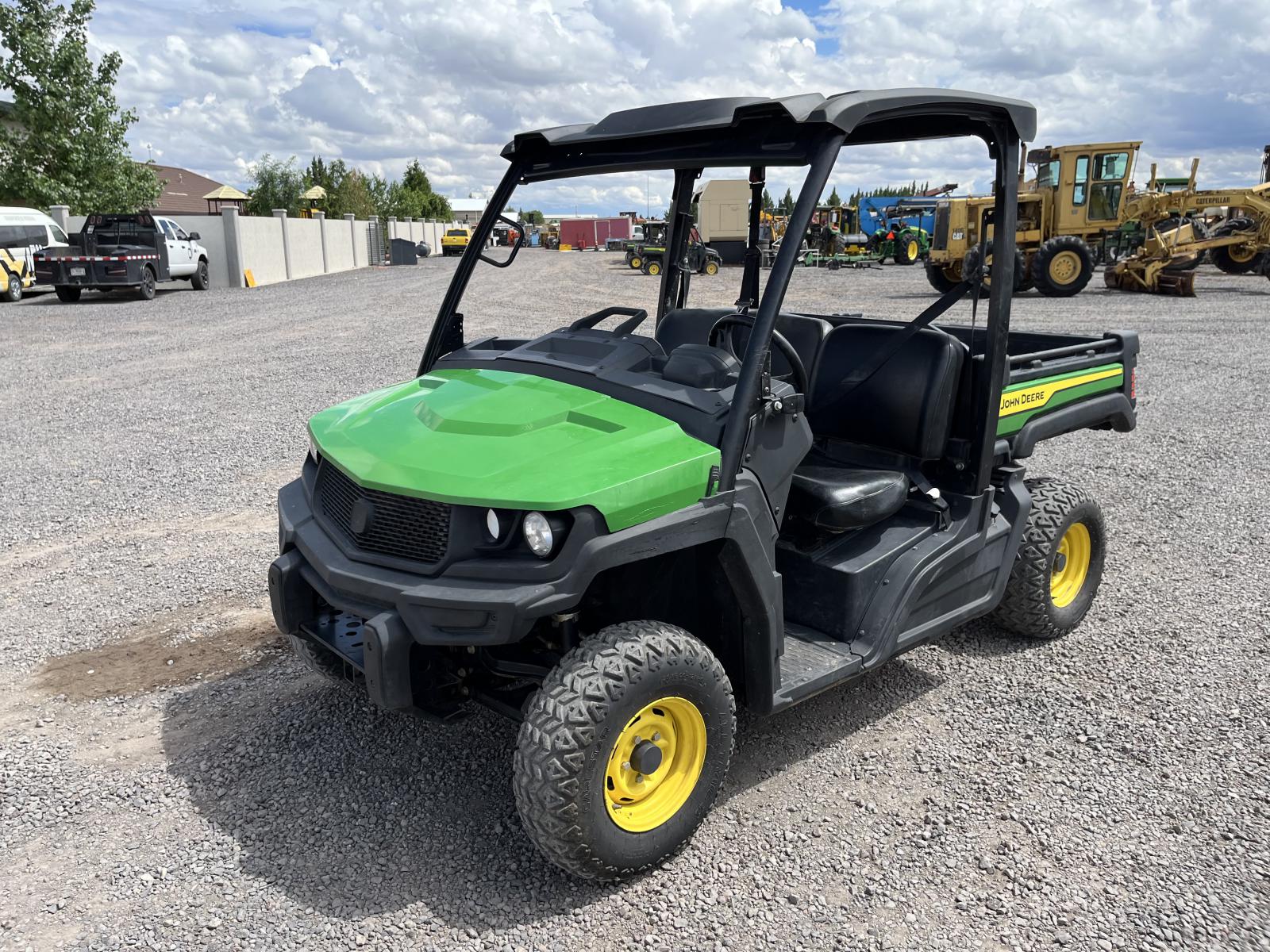./imagenes/INVOICE/2019/18247/JOHN DEERE XUV835E (5).JPG